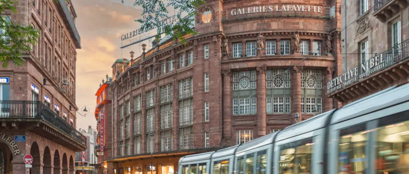 Lancement des vitrines de Noël des Galeries Lafayette Strasbourg