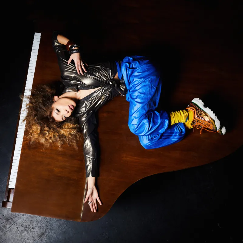 Flavia Coelho Entre Rio et la lumière