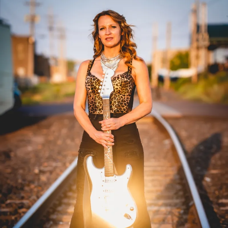 ANA POPOVIC
