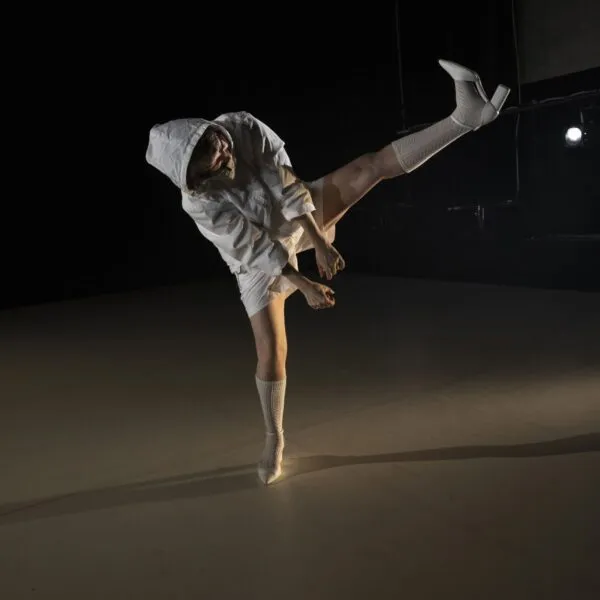 Silvia Gribaudi – Suspended Chorus