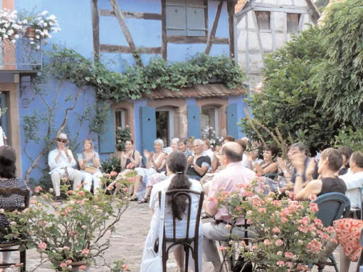 Des dîners-concerts hors du temps aux Jardins de la Ferme Bleue