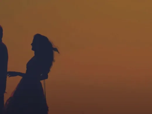 Clip : SPHÈRES, La Vie Majuscule