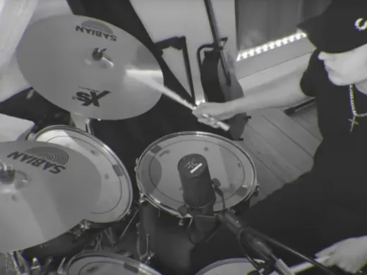 Clip : Max Muhlheim – Doom