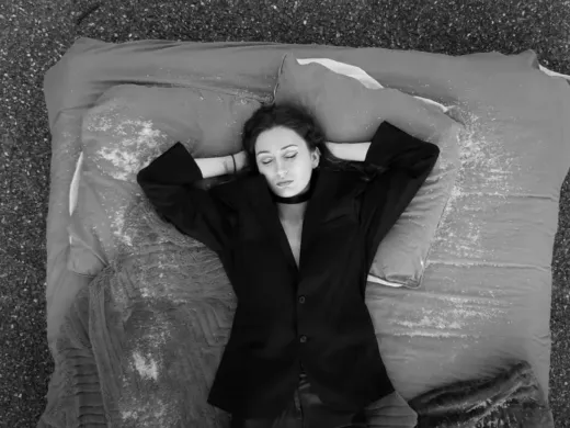 Clip : Silver Hill – Mirage