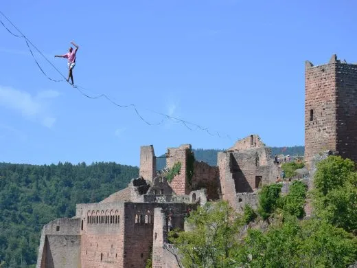 La Coupe du Monde de Vitesse Highline revient à Ribeauvillé : frissons garantis dans les airs !