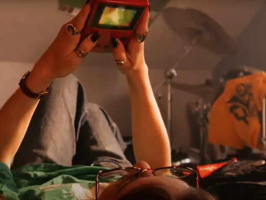 Clip : Samedi : Bagarre – Summer Song