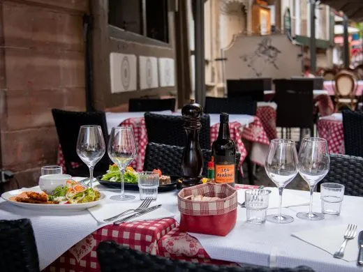 Le Tire-Bouchon : escale gourmande au coeur de l&rsquo;été strasbourgeois