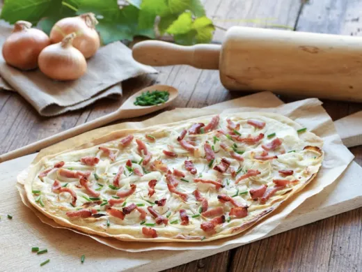 Le record du monde de la plus longue tarte flambée au Stade de la Meinau !